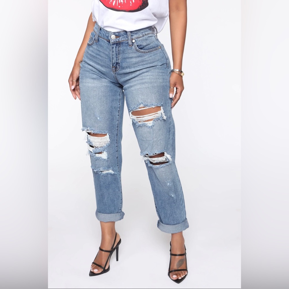 FASHION NOVA - Know It All Mid Rise Boyfriend Jeans, Medium Blue Wash, Size 5